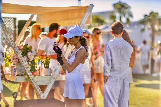 Guerrilla Marketing: Big Reactions, Small Budgets (How to Make People Look Twice Without Buying Ad Space)